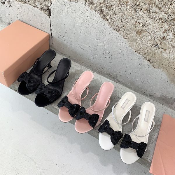designer lux silk goods open toe sandals black imitation crystal new bow in early spring sandals
designer lux silk goods open toe sandals black imitation crystal new bow in early spring sandals