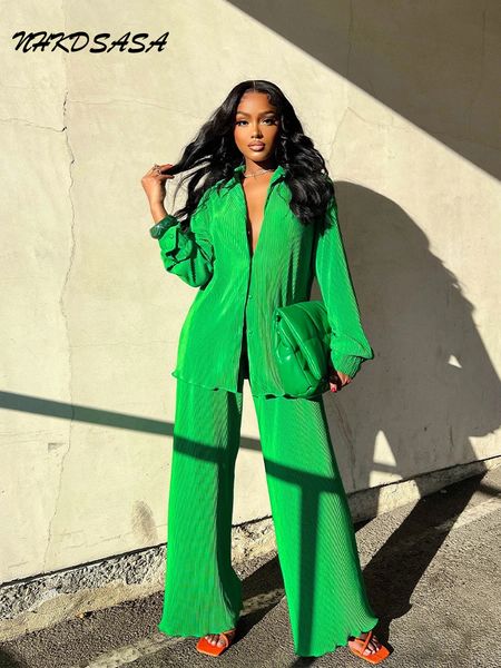 women's sleepwear large size homewear women elegant pleated two piece set loose long sleeve blouses and high waist wide leg pants femal, Black;red
women's sleepwear large size homewear women elegant pleated two piece set loose long sleeve blouses and high waist wide leg pants femal, Black;red