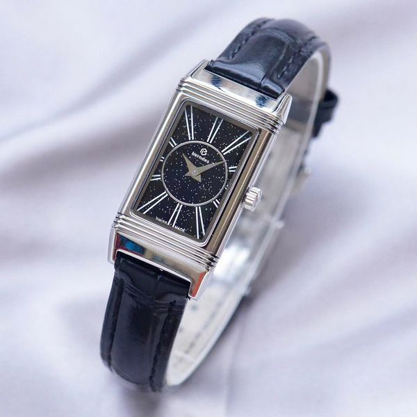 fashion women's watch elegant and generous team flip watch diamond inlay italian calfskin waterproof design, Slivery;golden
fashion women's watch elegant and generous team flip watch diamond inlay italian calfskin waterproof design, Slivery;golden