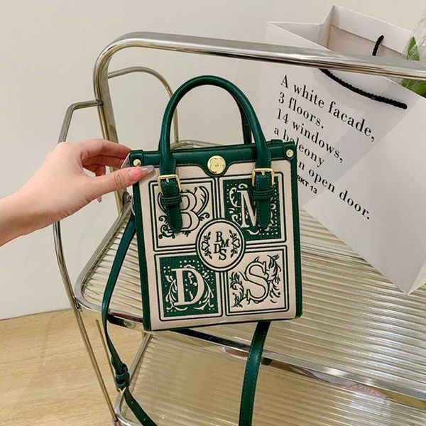 1pcs bags for women 49%off portable square diagonal women's bag messenger handbags female fashion
1pcs bags for women 49%off portable square diagonal women's bag messenger handbags female fashion