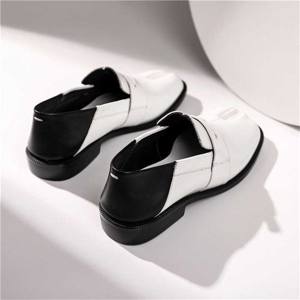 women dress shoes split toe tabi real cow leather loafers british style luxury brand genuine leather ninja pumps 3cm heel woman mens shoes o, Black
women dress shoes split toe tabi real cow leather loafers british style luxury brand genuine leather ninja pumps 3cm heel woman mens shoes o, Black