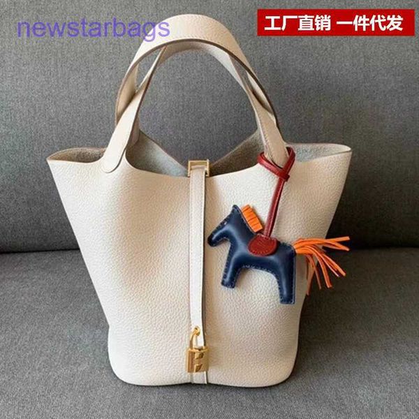 designer herme picotin lock bags for sale 2023 new layer litchi grain kraft vegetable basket bag fashion one shoulder portable leisure bucke
designer herme picotin lock bags for sale 2023 new layer litchi grain kraft vegetable basket bag fashion one shoulder portable leisure bucke