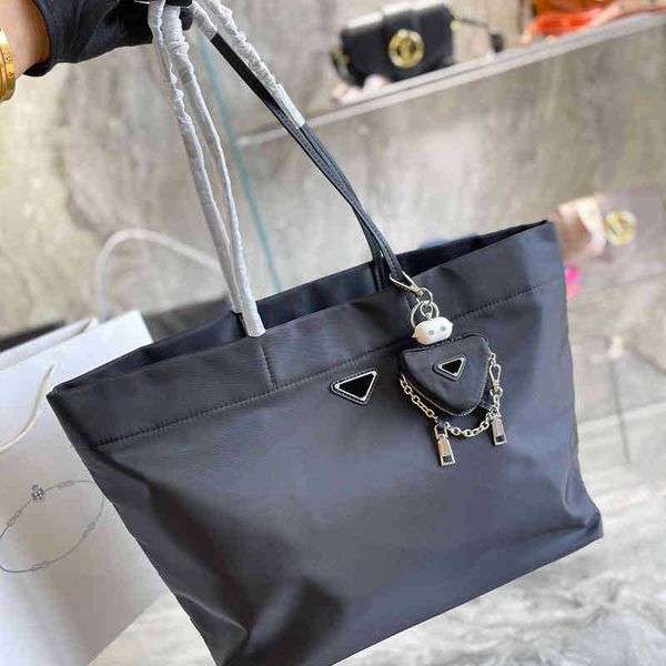 pbag triangle shopping bags totes prabag the tote nylon handbag designer with coin purse women black hand-held fashion large capacity
pbag triangle shopping bags totes prabag the tote nylon handbag designer with coin purse women black hand-held fashion large capacity