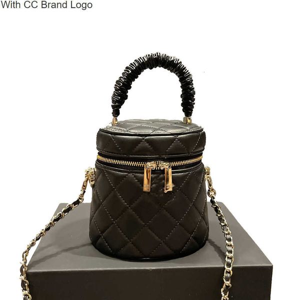luxury cc shoulder bags classic mini barrel-shaped vanity handbag shoulder bags fashion quilted matelasse lambskin chain crossbody bag women
luxury cc shoulder bags classic mini barrel-shaped vanity handbag shoulder bags fashion quilted matelasse lambskin chain crossbody bag women