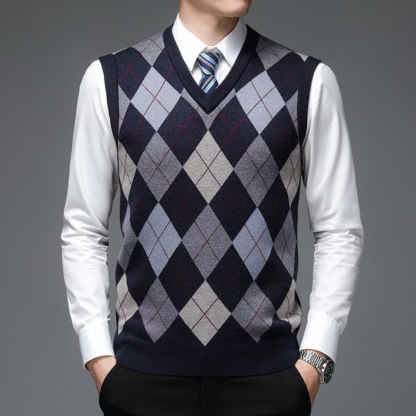 men's vests 2023 spring fashion designer brand plaid pullover diamond sweater v neck knit vest wool sleeveless casual waistcoats 230223, Black;white
men's vests 2023 spring fashion designer brand plaid pullover diamond sweater v neck knit vest wool sleeveless casual waistcoats 230223, Black;white