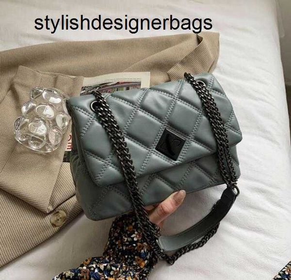 hbp embroidery thread small pu leather crossbody bags for women women's luxury branded trending chain shoulder handbags 48/23
hbp embroidery thread small pu leather crossbody bags for women women's luxury branded trending chain shoulder handbags 48/23
