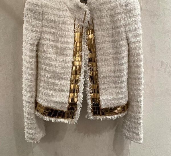 two piece dress luxury brand women's diamond suit famous designer highend vintage coat high skirt lady 230222, White
two piece dress luxury brand women's diamond suit famous designer highend vintage coat high skirt lady 230222, White