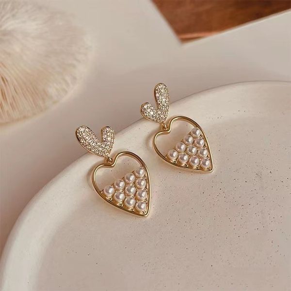 new fashion fashion design sense pearl love earrings ins network red temperament versatile earrings small exquisite earrings, Golden
new fashion fashion design sense pearl love earrings ins network red temperament versatile earrings small exquisite earrings, Golden