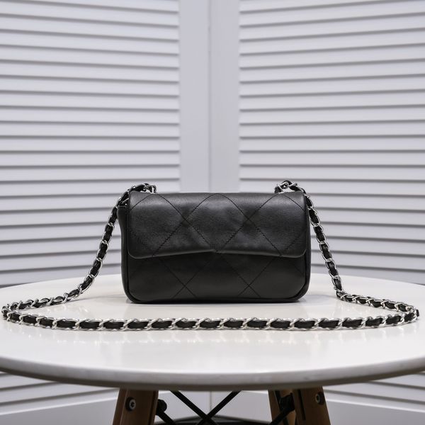 designer bag 7a quality women flap purse black genuine leather cowhide match silver big logo
designer bag 7a quality women flap purse black genuine leather cowhide match silver big logo