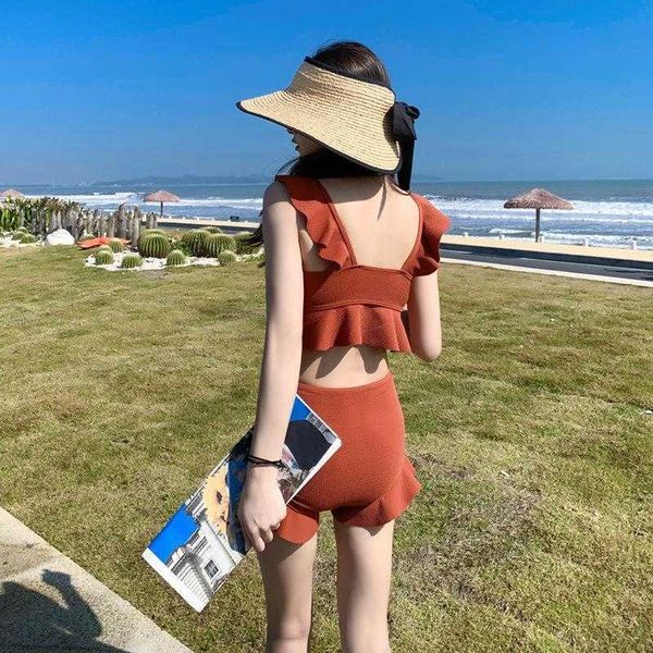 swimsuit womens split two piece suit conservatively thin student fairy style, White;black
swimsuit womens split two piece suit conservatively thin student fairy style, White;black