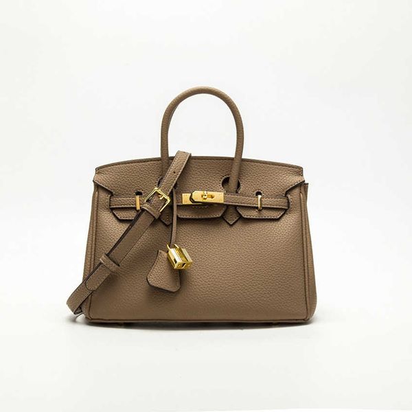 2023 new shoulder bags 59%off leather women's portable shoulder large capacity bag lady casual cross-body handbags fasctory sale
2023 new shoulder bags 59%off leather women's portable shoulder large capacity bag lady casual cross-body handbags fasctory sale