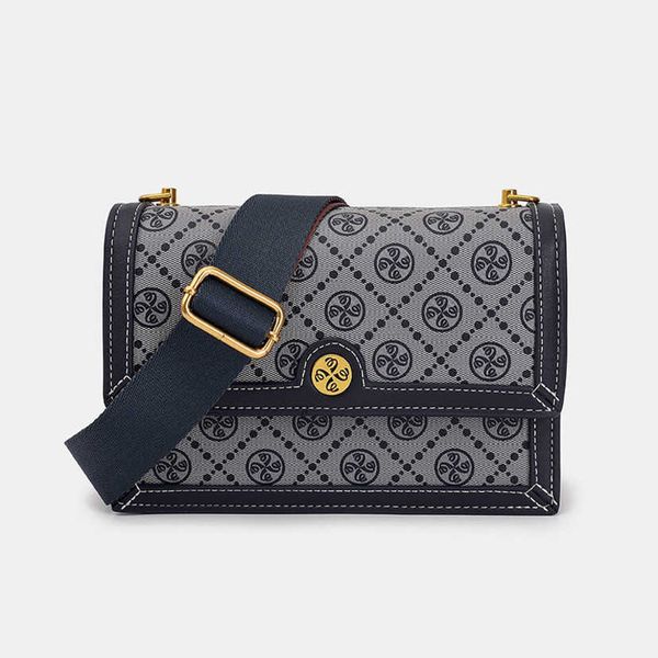 luxury women shoulder bags designer women's small square large capacity versatile shoulder bag messenger handbags 2023
luxury women shoulder bags designer women's small square large capacity versatile shoulder bag messenger handbags 2023