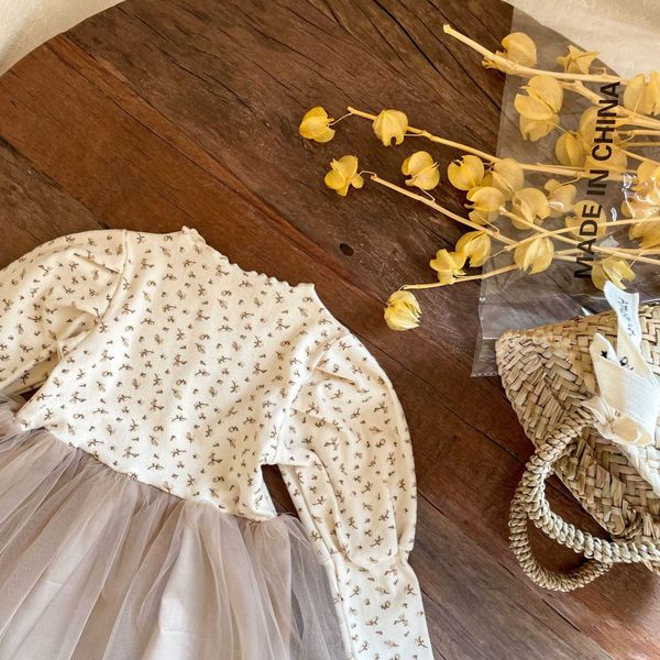 girl's dresses korean style girls floral dress puff sleeve princess mesh ball gown dress long sleeve kids clothes g230222, Red;yellow
girl's dresses korean style girls floral dress puff sleeve princess mesh ball gown dress long sleeve kids clothes g230222, Red;yellow