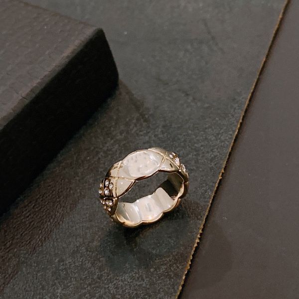 2023 women's diamond-encrusted ring designer jewelry men's ring vintage pearl ring as a wedding christmas gift no box, Silver
2023 women's diamond-encrusted ring designer jewelry men's ring vintage pearl ring as a wedding christmas gift no box, Silver