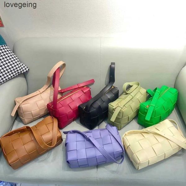 designer bags winter venetas bag 2023 bottegas brick cassettes woven leather women's underarm large capacity one shoulder handbag
designer bags winter venetas bag 2023 bottegas brick cassettes woven leather women's underarm large capacity one shoulder handbag
