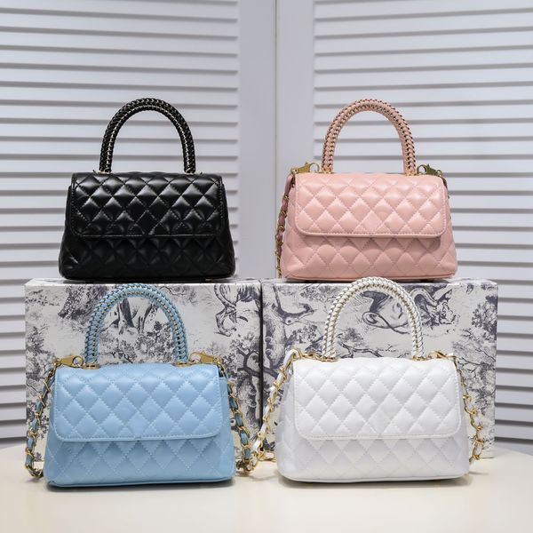 luxury designer bag minico flap handbag wrist handmade leather perforated hardware light gold buckle detachable chain shoulder strap crossbo
luxury designer bag minico flap handbag wrist handmade leather perforated hardware light gold buckle detachable chain shoulder strap crossbo