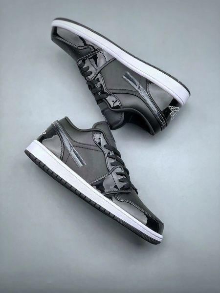 basketball shoes jumpman 1 low se asw black white outdoor sneaker sports with original box
basketball shoes jumpman 1 low se asw black white outdoor sneaker sports with original box