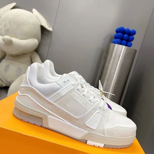 luxury spring and summer men sports shoes collision color outsole super good-looking size39-46 mkjmkj0000004, Black
luxury spring and summer men sports shoes collision color outsole super good-looking size39-46 mkjmkj0000004, Black