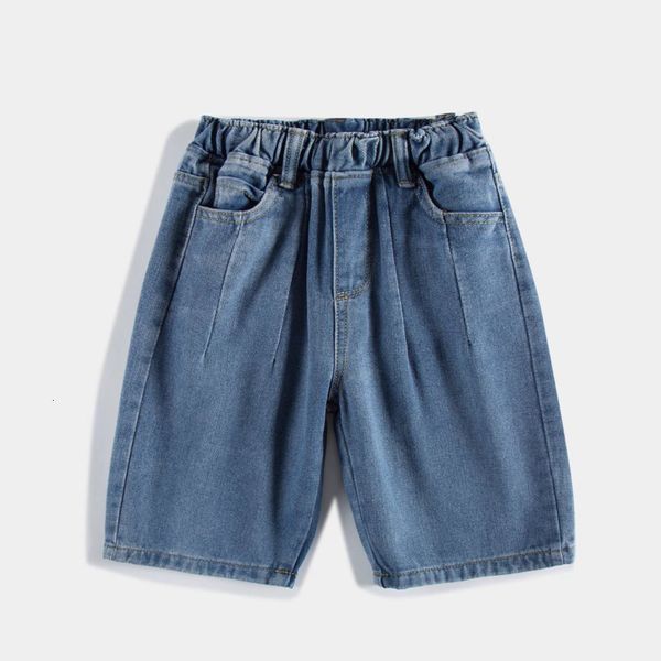 jeans summer boys' denim pants korean version of the big children's western style loose fivepoint thin shorts 230223, Blue
jeans summer boys' denim pants korean version of the big children's western style loose fivepoint thin shorts 230223, Blue