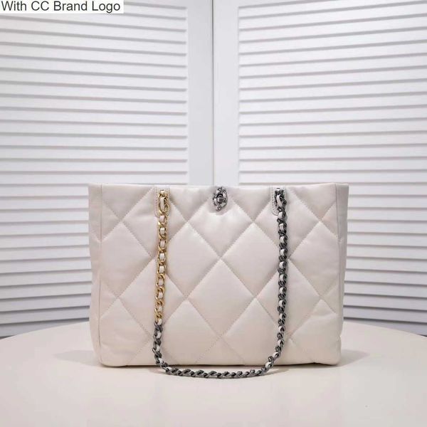 cc cross body high version small horizontal bags style large capacity fashion lingge women chain shoulder bag c family classic popular tote
cc cross body high version small horizontal bags style large capacity fashion lingge women chain shoulder bag c family classic popular tote