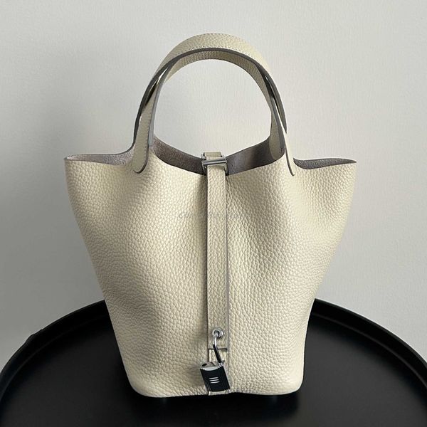 wholesale designer h ormes totes handbags chic basket milk shake white leather layer tc cow high-grade fashion versatile portable bucket bag
wholesale designer h ormes totes handbags chic basket milk shake white leather layer tc cow high-grade fashion versatile portable bucket bag