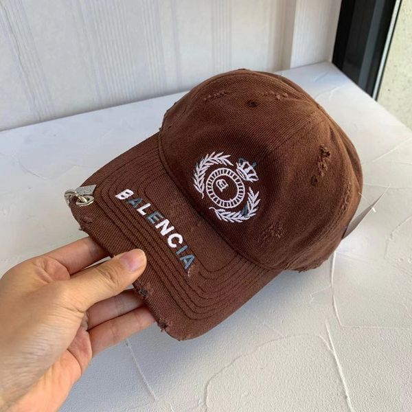fashion designer embroideried baseball cap doodle streetwear sunhats letter adjuastable baseball hat, Blue;gray
fashion designer embroideried baseball cap doodle streetwear sunhats letter adjuastable baseball hat, Blue;gray