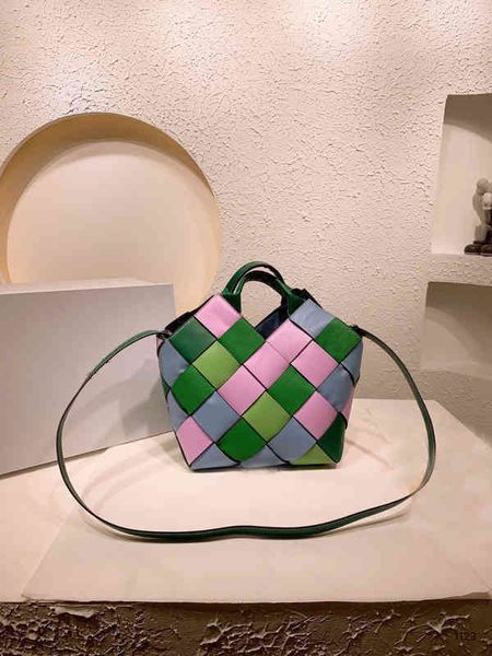 evening bags high capacity colorful woven basket woven beach totes weaving handbag women designer bucket crossbody bags shoppers bags 2022
evening bags high capacity colorful woven basket woven beach totes weaving handbag women designer bucket crossbody bags shoppers bags 2022