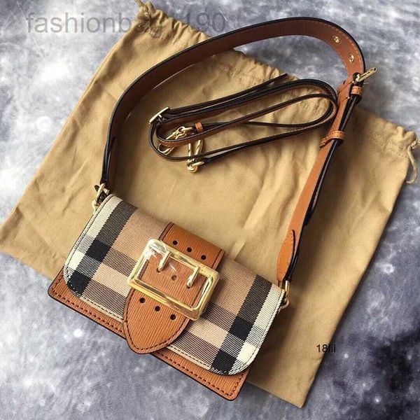 tote designer burbrerys woman handbags bag women's new 2023 plaid canvas wide shoulder belt armpit leather organ single shoulder messen
tote designer burbrerys woman handbags bag women's new 2023 plaid canvas wide shoulder belt armpit leather organ single shoulder messen