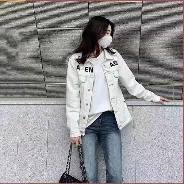 2023 paris fashion winter women's jacket denim lapel thickened jackets designer high-end of letters embroidered men's same style c, Black;brown
2023 paris fashion winter women's jacket denim lapel thickened jackets designer high-end of letters embroidered men's same style c, Black;brown