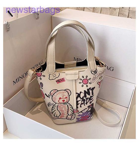 designer herme picotin lock bags for sale bag 2023 fashion graffiti bucket bag high texture hand leisure middle single shoulder messenger wo
designer herme picotin lock bags for sale bag 2023 fashion graffiti bucket bag high texture hand leisure middle single shoulder messenger wo