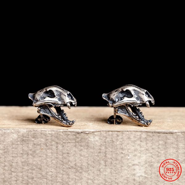 stud mkendn 925 sterling silver creative retro skull saber-toothed tiger head stud earring punk gothic style ear pin for men women 230223, Golden;silver
stud mkendn 925 sterling silver creative retro skull saber-toothed tiger head stud earring punk gothic style ear pin for men women 230223, Golden;silver