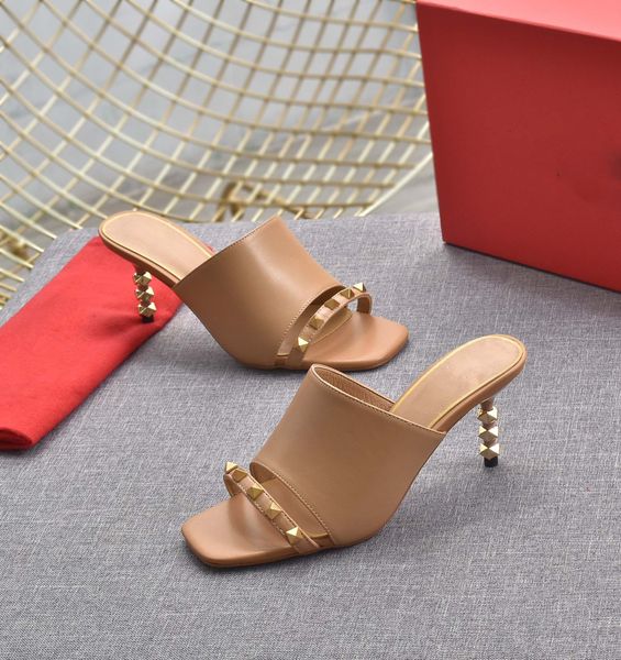 2023 summer high heel slippers ladies sandals casual fashion open toe metal buckle designer beach ribs women's heel, Black
2023 summer high heel slippers ladies sandals casual fashion open toe metal buckle designer beach ribs women's heel, Black
