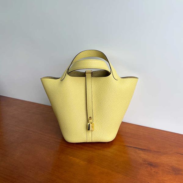 wholesale designer h ormes totes handbags ymo new color semihandmade waxed vegetable basket womens bagchicken yellowbiscuit colorsage green
wholesale designer h ormes totes handbags ymo new color semihandmade waxed vegetable basket womens bagchicken yellowbiscuit colorsage green