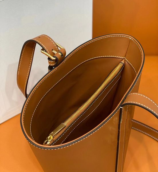 women's bag fashion casual simple high-end quality bucket single shoulder bag model
women's bag fashion casual simple high-end quality bucket single shoulder bag model