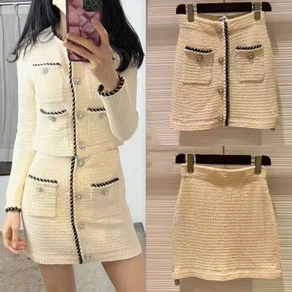 two piece dress 2023 spring and summer knitted sequins contrasting color edge diamondset hip skirt set 230222, White
two piece dress 2023 spring and summer knitted sequins contrasting color edge diamondset hip skirt set 230222, White