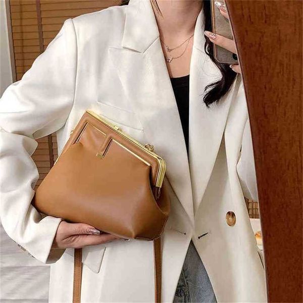 42% off handbag 2023 fashion women's bag leather quality handbag spring trend personalized simple irregular shoulder messenger metal bu
42% off handbag 2023 fashion women's bag leather quality handbag spring trend personalized simple irregular shoulder messenger metal bu