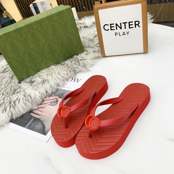 luxury designer women slippers v-shaped flip flops fashion summer bright colors comfortable wear-resistant beach sandals slides size 35- baa, Black
luxury designer women slippers v-shaped flip flops fashion summer bright colors comfortable wear-resistant beach sandals slides size 35- baa, Black
