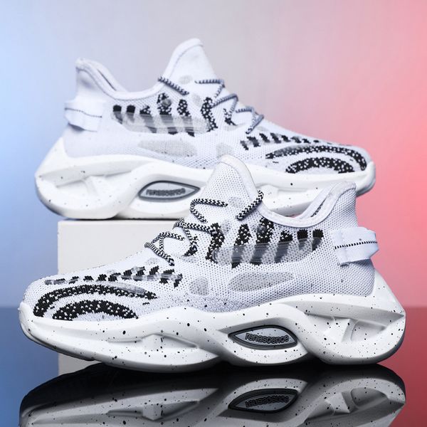 new men running shoes runners black white designer classic fly cut knit outdoor breathable jogging sport man sneakers chaussures 40-44
new men running shoes runners black white designer classic fly cut knit outdoor breathable jogging sport man sneakers chaussures 40-44