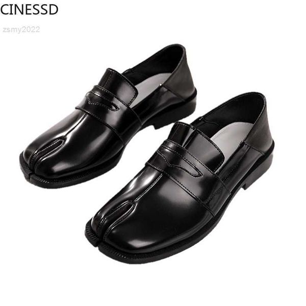 dress shoes women split toe tabi real cow leather loafers british style luxury brand genuine leather ninja pumps 3cm heel woman mens shoes, Black
dress shoes women split toe tabi real cow leather loafers british style luxury brand genuine leather ninja pumps 3cm heel woman mens shoes, Black