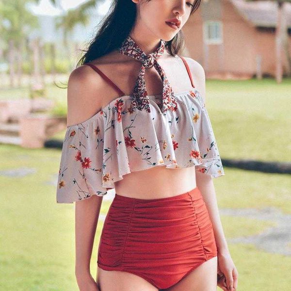 wholesale split swimsuit high waist covering belly thin steel bracket gathered, White;black
wholesale split swimsuit high waist covering belly thin steel bracket gathered, White;black