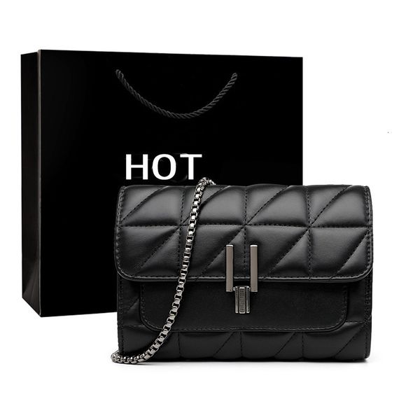 evening bags women luxury designer genuine leather chain handbags shoulder female bag casual fashion ladies messenger 230224
evening bags women luxury designer genuine leather chain handbags shoulder female bag casual fashion ladies messenger 230224