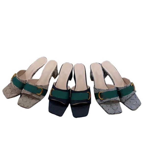 luxury women slippers metal letter chunky heel designer shoes open toe embroidery platform shoes solid black blue pink white summer outdoor
luxury women slippers metal letter chunky heel designer shoes open toe embroidery platform shoes solid black blue pink white summer outdoor