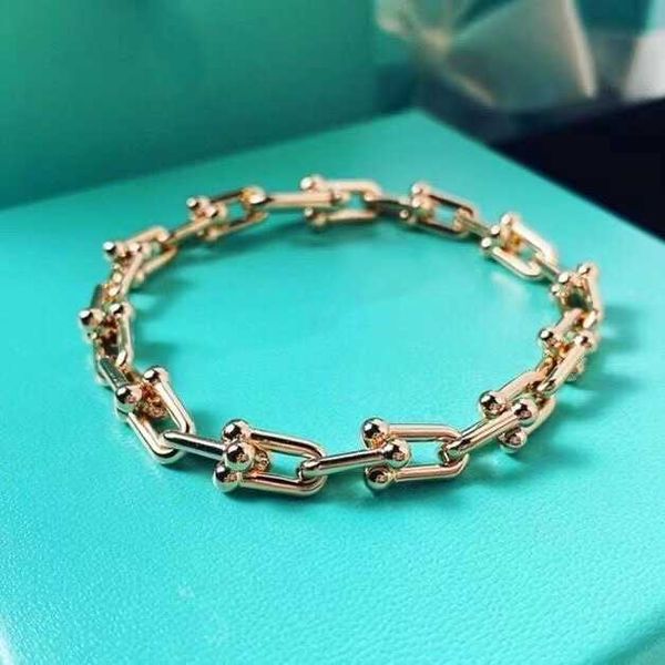 premium the same s925 silver u-shaped clasp bracelet of tiffay is fashionable and personalized, Black
premium the same s925 silver u-shaped clasp bracelet of tiffay is fashionable and personalized, Black