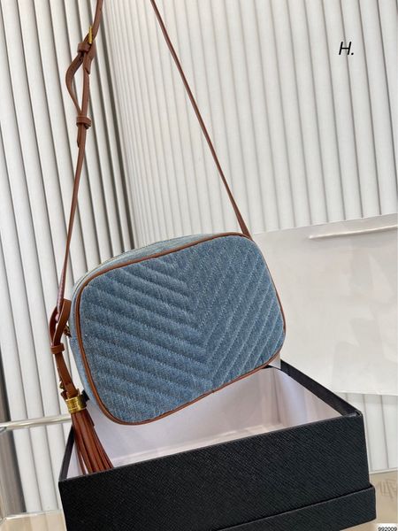 luxury brands designer woman canvas chain bag underarm tote shoulder bag portable messenger handbags 2023 denim camera bags female twill vag
luxury brands designer woman canvas chain bag underarm tote shoulder bag portable messenger handbags 2023 denim camera bags female twill vag