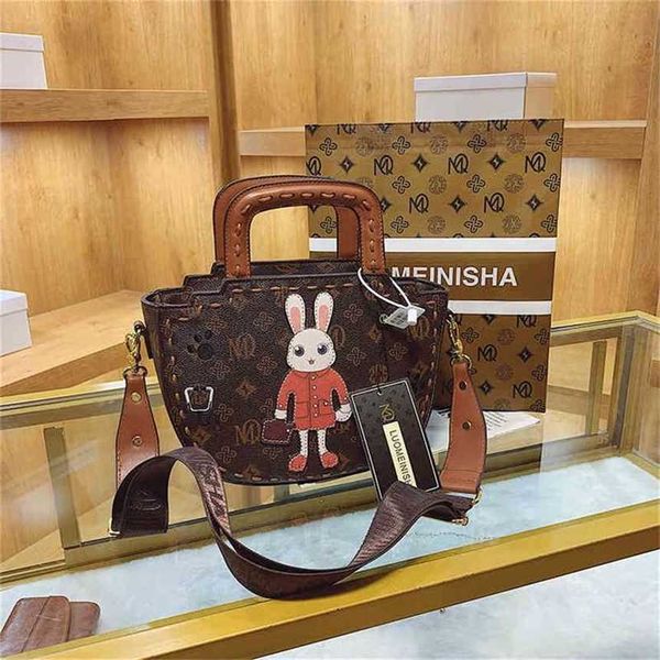 handbag 2023 new bag niche texture rabbit hand women's spring old flower shoulder messenger trend
handbag 2023 new bag niche texture rabbit hand women's spring old flower shoulder messenger trend