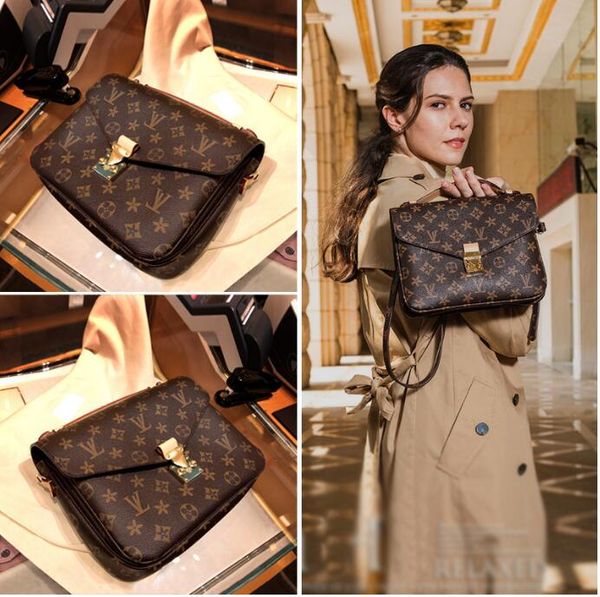 designers bags womens luxuriou handbags 2023 fashion brand leather ladies totes female designer crossbody bag luxurious woman shoulder bags
designers bags womens luxuriou handbags 2023 fashion brand leather ladies totes female designer crossbody bag luxurious woman shoulder bags