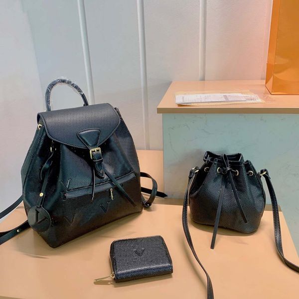 designer three-piece bag totes backpack luxury brand zipper wallets women handbags tote real leather bags lady plaid purses duffle luggage b
designer three-piece bag totes backpack luxury brand zipper wallets women handbags tote real leather bags lady plaid purses duffle luggage b
