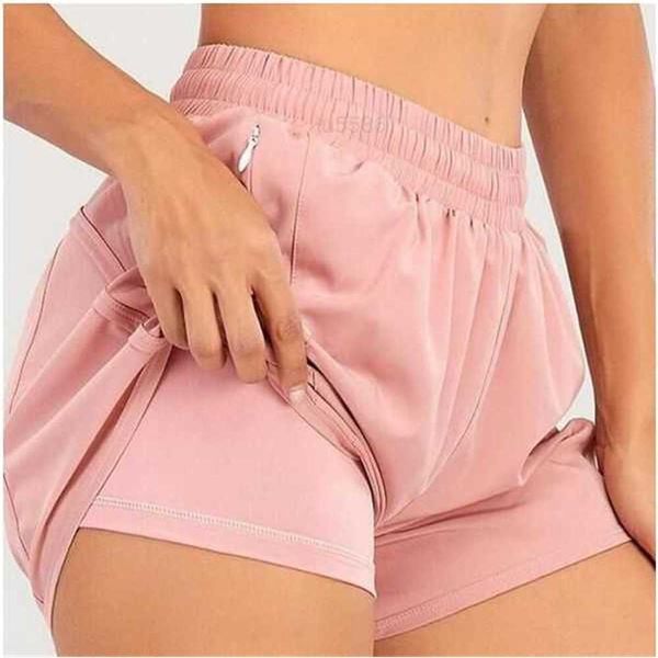 2023new summer breathable quick drying sports shorts women's solid color pocket running fitness pants princess sportswear gym leggings, White;black
2023new summer breathable quick drying sports shorts women's solid color pocket running fitness pants princess sportswear gym leggings, White;black