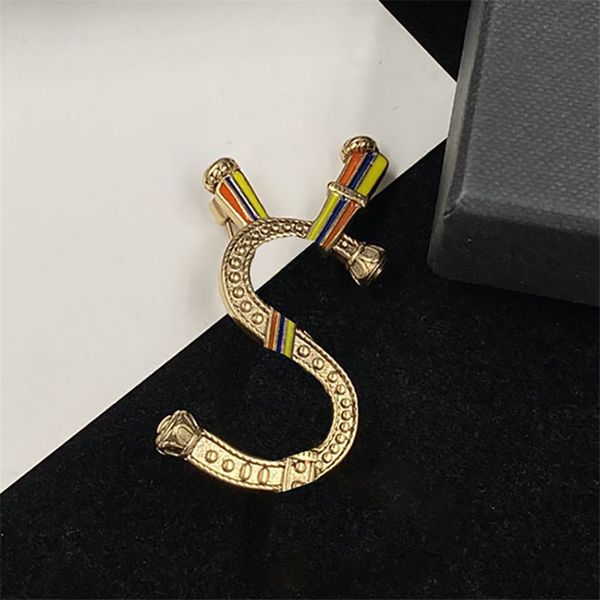 colour geometry splicing design brooches women letter pins with flowers lady party club personality jewelry, Gray
colour geometry splicing design brooches women letter pins with flowers lady party club personality jewelry, Gray