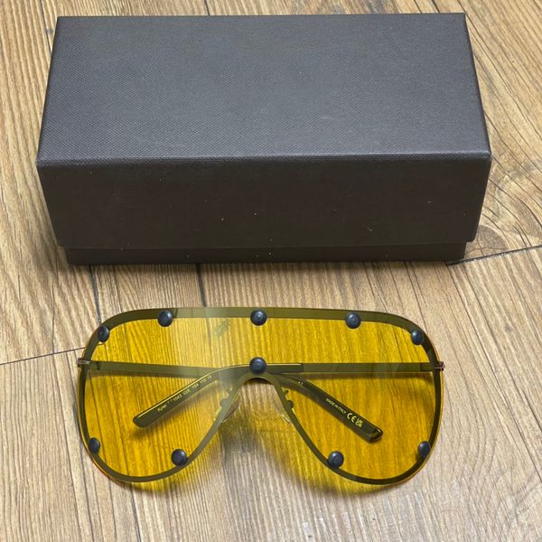 oversize wrap sunglasses for women studeds black yellow sun glasses designers sunglasses shades occhiali da sole glasses uv400 eyewear with, White;black
oversize wrap sunglasses for women studeds black yellow sun glasses designers sunglasses shades occhiali da sole glasses uv400 eyewear with, White;black